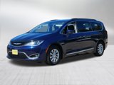 Certified 2017 Chrysler Pacifica Touring-L image 3