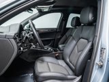 Certified 2024 Porsche Macan image 5