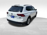 Used 2018 Volkswagen Tiguan SE w/ Panoramic Sunroof Package image 6