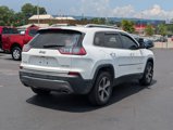 Used 2019 Jeep Cherokee Limited image 2