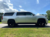 Used 2019 Chevrolet Suburban LT image 4