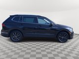 Used 2022 Volkswagen Tiguan SE image 4