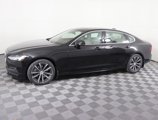 Used 2022 Volvo S90 B6 Momentum w/ Advanced Package image 5