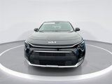 Used 2024 Kia Niro LX image 3