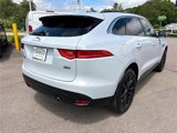 Used 2018 Jaguar F-PACE Prestige image 3