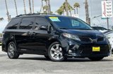Used 2019 Toyota Sienna SE Premium image 2