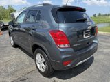 Used 2022 Chevrolet Trax LT w/ LT Convenience Package image 5