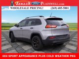 Used 2018 Jeep Cherokee Sport image 3