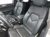 Certified 2023 Porsche Macan image 5