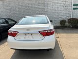 Used 2016 Toyota Camry SE image 4