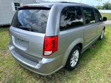 Used 2016 Dodge Grand Caravan SXT w/ UConnect Hands-Free Group image 5