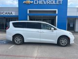Used 2022 Chrysler Pacifica Touring-L image 4