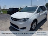 Used 2017 Chrysler Pacifica Limited image 4