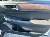 Used 2017 Subaru Outback 2.5i Limited image 3