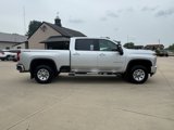 Used 2023 Chevrolet Silverado 2500 LT image 2