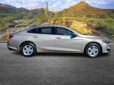 Used 2024 Chevrolet Malibu LT image 3