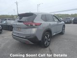Used 2021 Nissan Rogue SL image 2