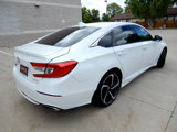 Used 2018 Honda Accord Sport image 5