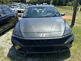 Used 2024 Hyundai Elantra SEL image 2