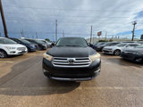 Used 2011 Toyota Highlander SE w/ Tow Pkg image 3