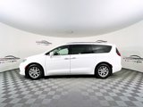 Used 2021 Chrysler Pacifica Touring-L image 5