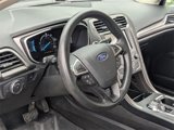 Used 2019 Ford Fusion SE image 2
