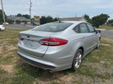 Used 2018 Ford Fusion SE w/ Fusion SE Technology Package image 4