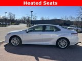 Used 2020 Toyota Camry XLE image 2