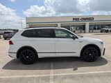 Used 2020 Volkswagen Tiguan SE image 2