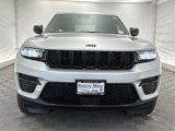 New 2025 Jeep Grand Cherokee Altitude image 4