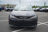 Used 2021 Chrysler Voyager LX image 2