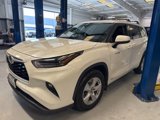 Used 2021 Toyota Highlander LE image 2