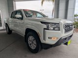 Used 2022 Nissan Frontier SV image 3