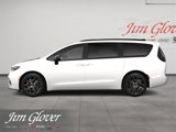 New 2025 Chrysler Pacifica Limited image 4