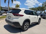 Used 2021 Nissan Rogue SV image 4