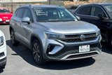 Used 2022 Volkswagen Taos SE image 2