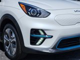 Used 2022 Kia Niro EX image 6
