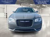 Used 2019 Chrysler 300 Touring w/ Chrome Appearance Package image 2