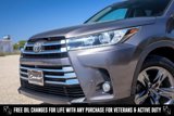 Used 2017 Toyota Highlander Limited Platinum image 3