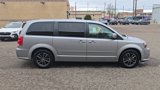 Used 2017 Dodge Grand Caravan GT image 4