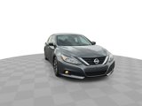 Used 2017 Nissan Altima 2.5 SL w/ Moonroof Package image 3