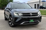 Used 2022 Volkswagen Taos SEL w/ Panoramic Sunroof Package image 2