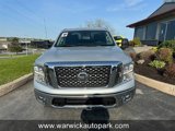 Used 2018 Nissan Titan SV image 2