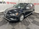 Used 2017 Volkswagen Golf Alltrack SE image 3