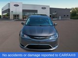 Used 2017 Chrysler Pacifica Touring-L image 3