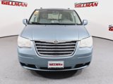 Used 2010 Chrysler Town & Country Touring image 2