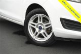 Used 2017 Ford Fiesta SE image 3