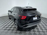 Used 2024 Chevrolet Trax LT w/ Driver Confidence Package image 5