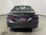 Used 2023 Toyota Camry SE image 4