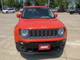 Used 2016 Jeep Renegade Latitude image 2